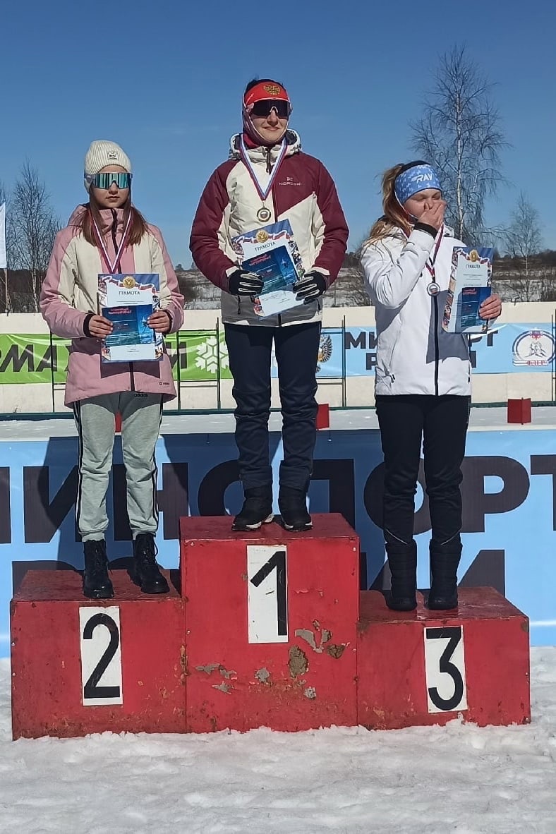 Спортсмены из Дорогобужского района стали победителями и призерами  соревнования по лыжным гонкам в рамках Открытого Первенства 