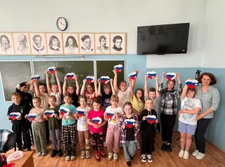 в Дорогобужском муниципальном округе прошли мероприятия, посвященные Дню России - фото - 26
