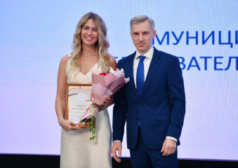 педагог детского сада «Огонек» Альбина Заварыкина стала лауреатом областного профессионального конкурса «Воспитатель года» - фото - 3