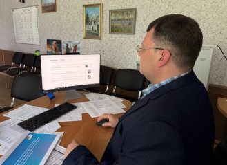 глава округа Константин Серенков проголосовал за благоустройство общественного пространства Дорогобужского округа - фото - 2