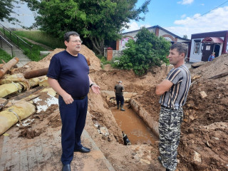 в рамках муниципальной программы "Комплексное развитие систем коммунальной инфраструктуры на территории муниципального образования Дорогобужское городское поселение" проводится капитальный ремонт сетей теплоснабжения в городе Дорогобуже - фото - 4